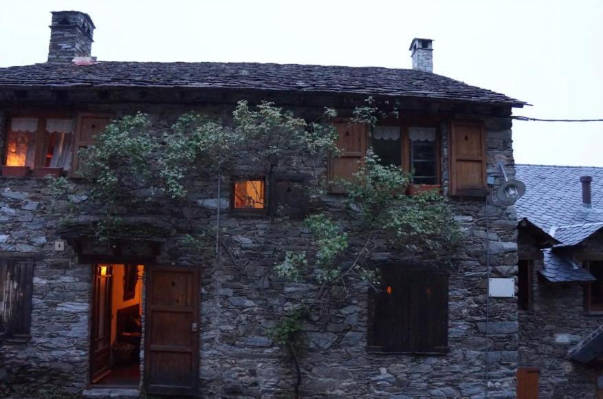 Villa Casa De La Font De Dalt à Queralbs Extérieur photo